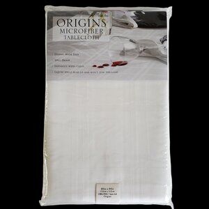 Bardwil Linens White 60" x 84" Oblong Tablecloth Vintage Textured Microfiber